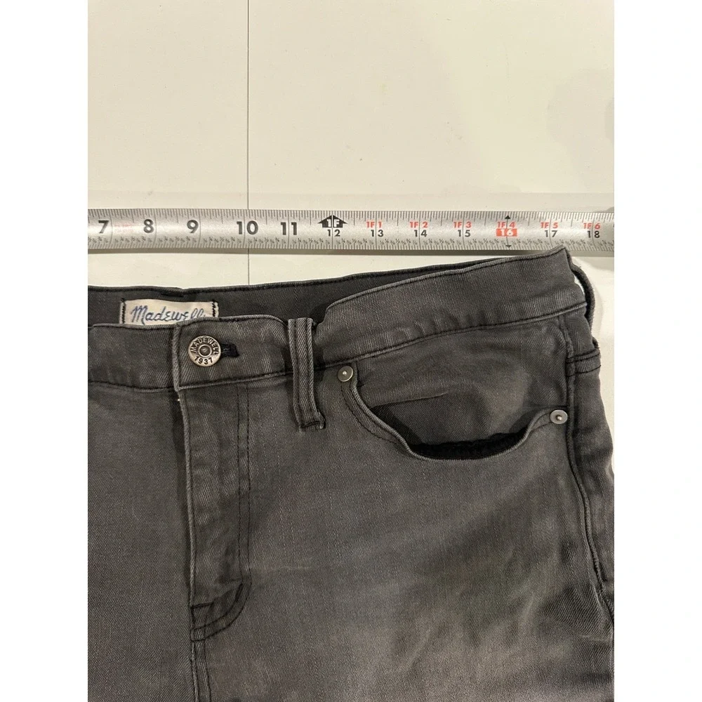 Madewell High Rise Cutoff Denim Shorts‎ Black Wash Distressed Size 32